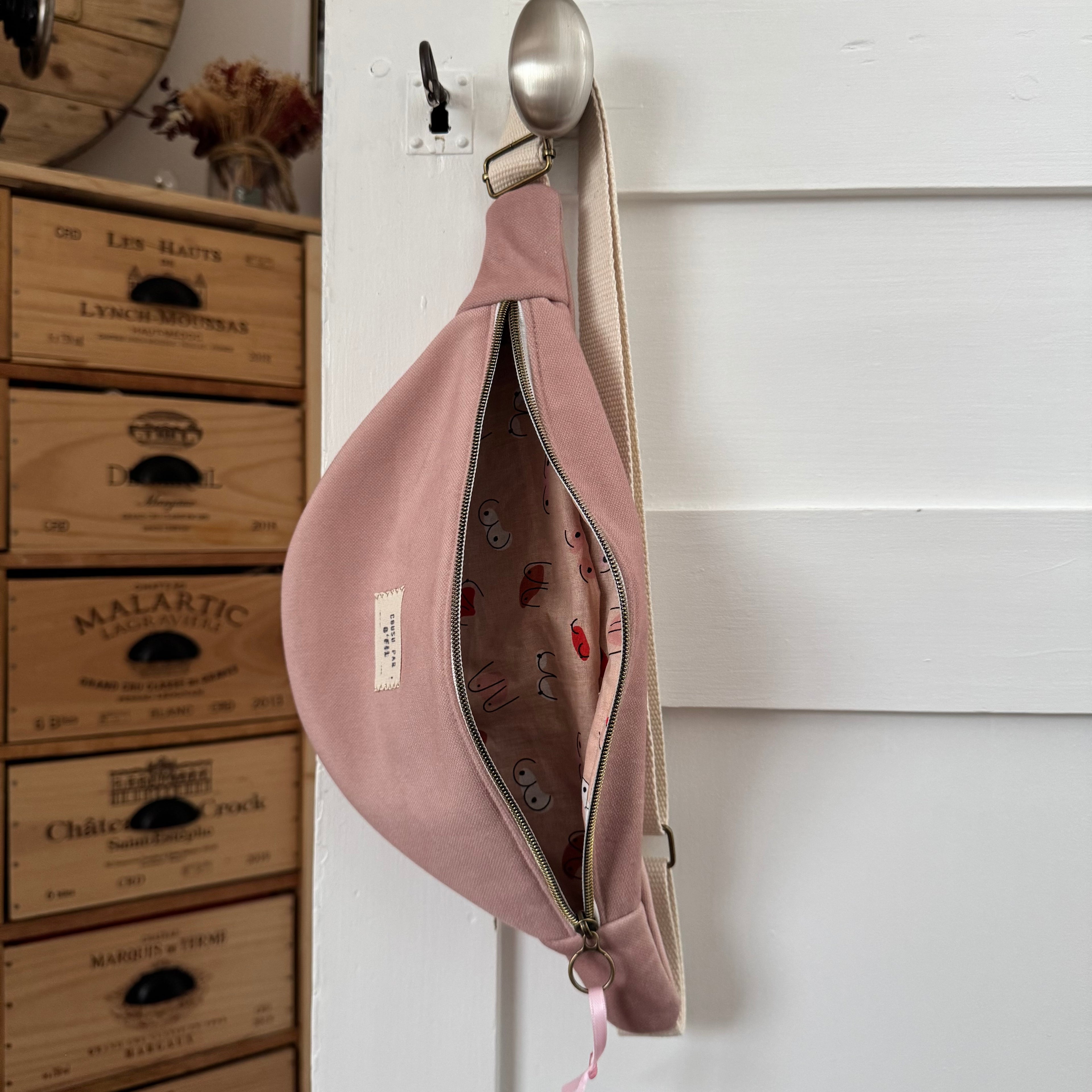 Sac banane octobre rose velours