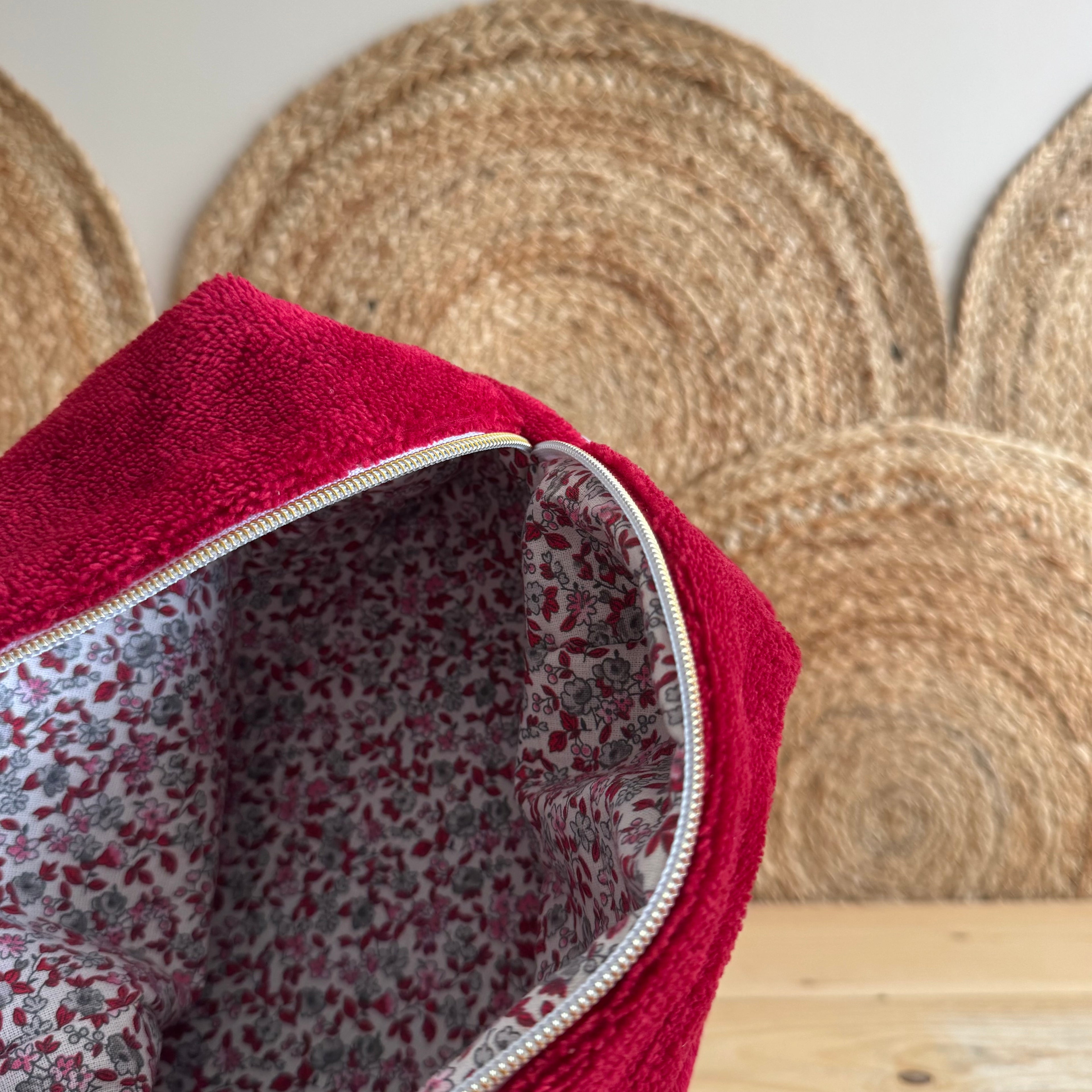 Trousse de toilette rouge / fleurie