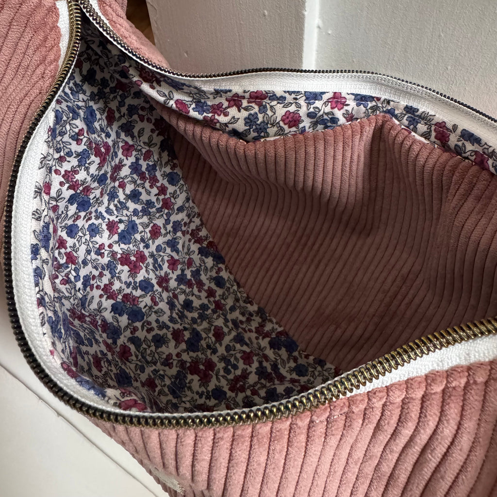 Sac demi-lune velours vieux rose / fleuri