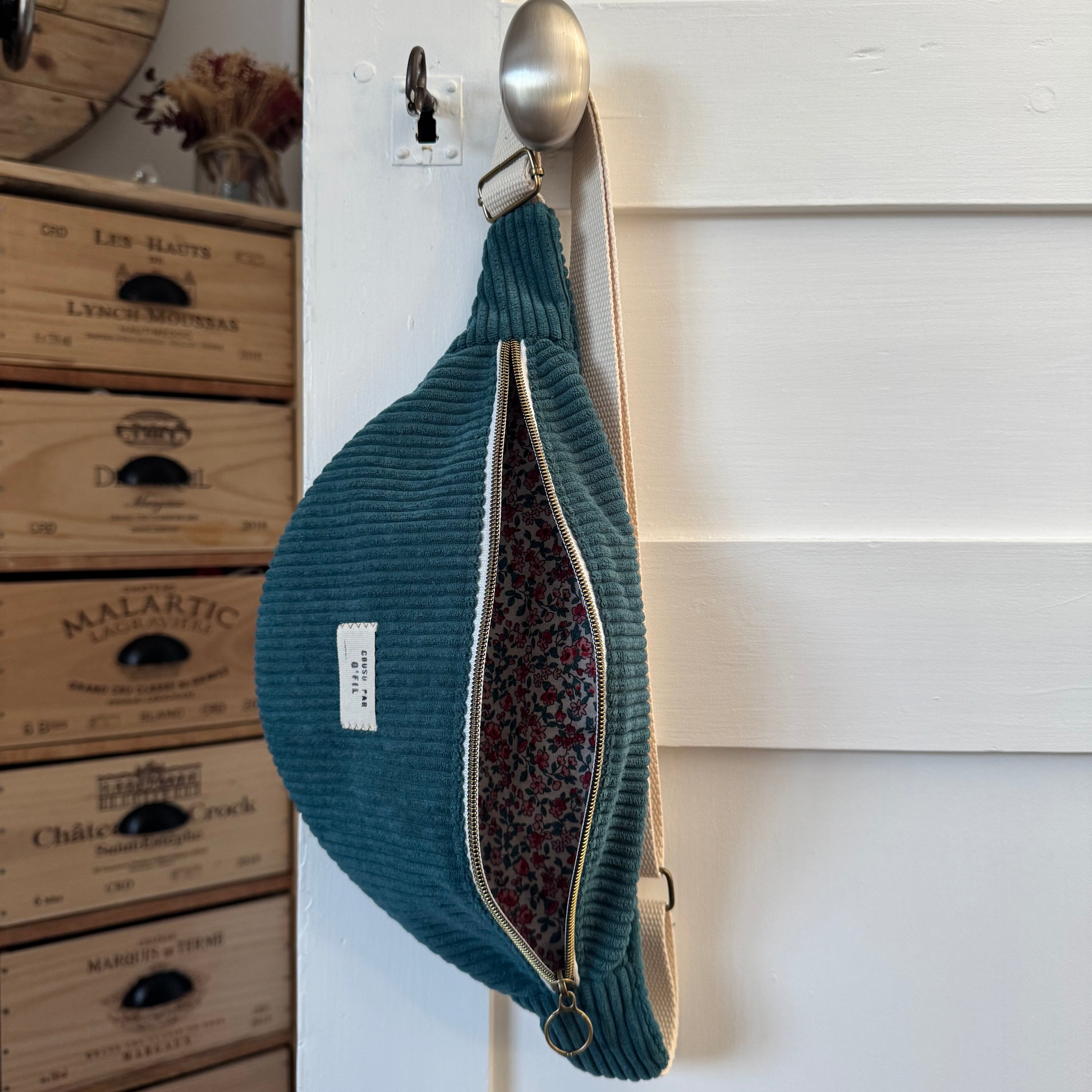 Sac banane velours bleu canard / fleuri