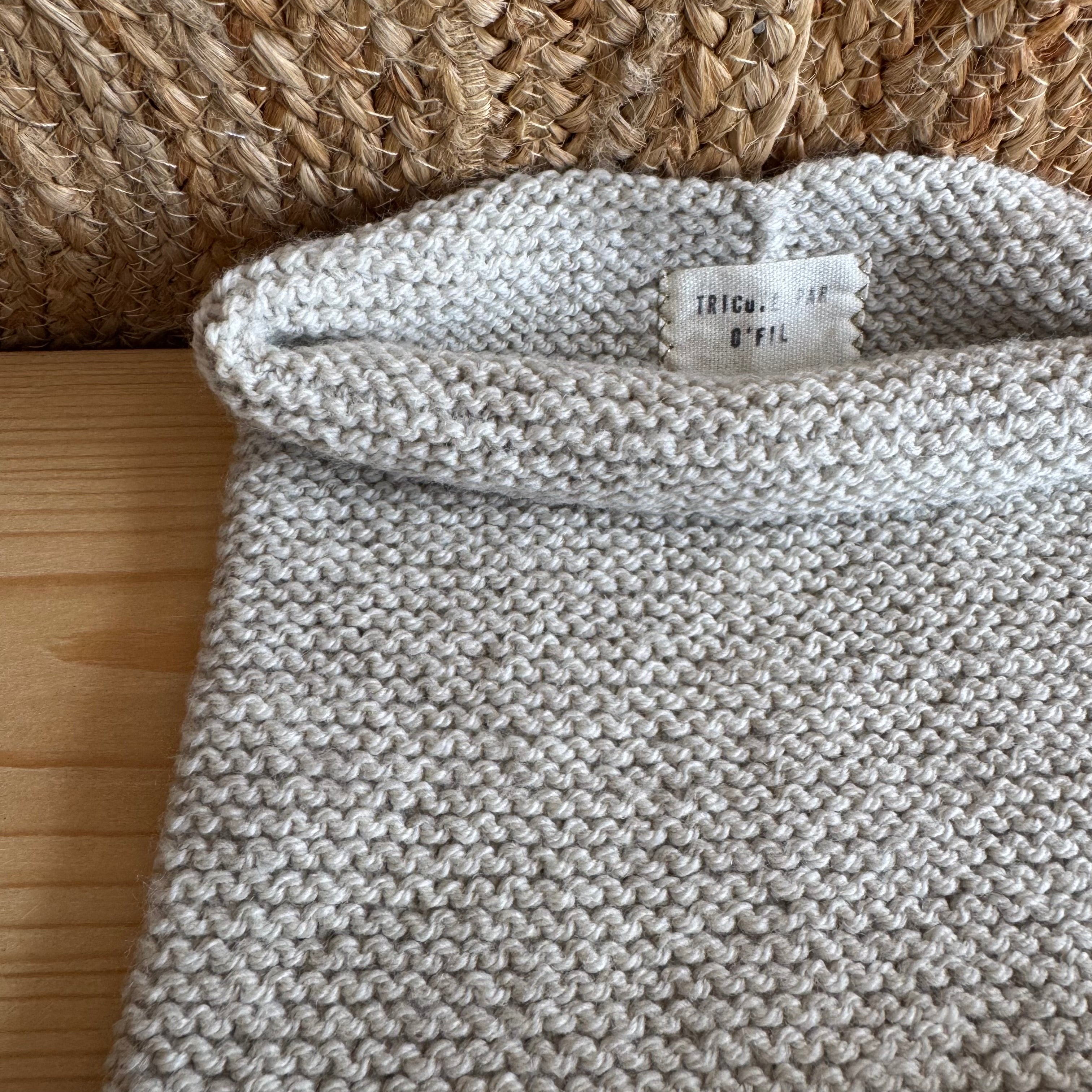 Cocoon / emmaillotage gris