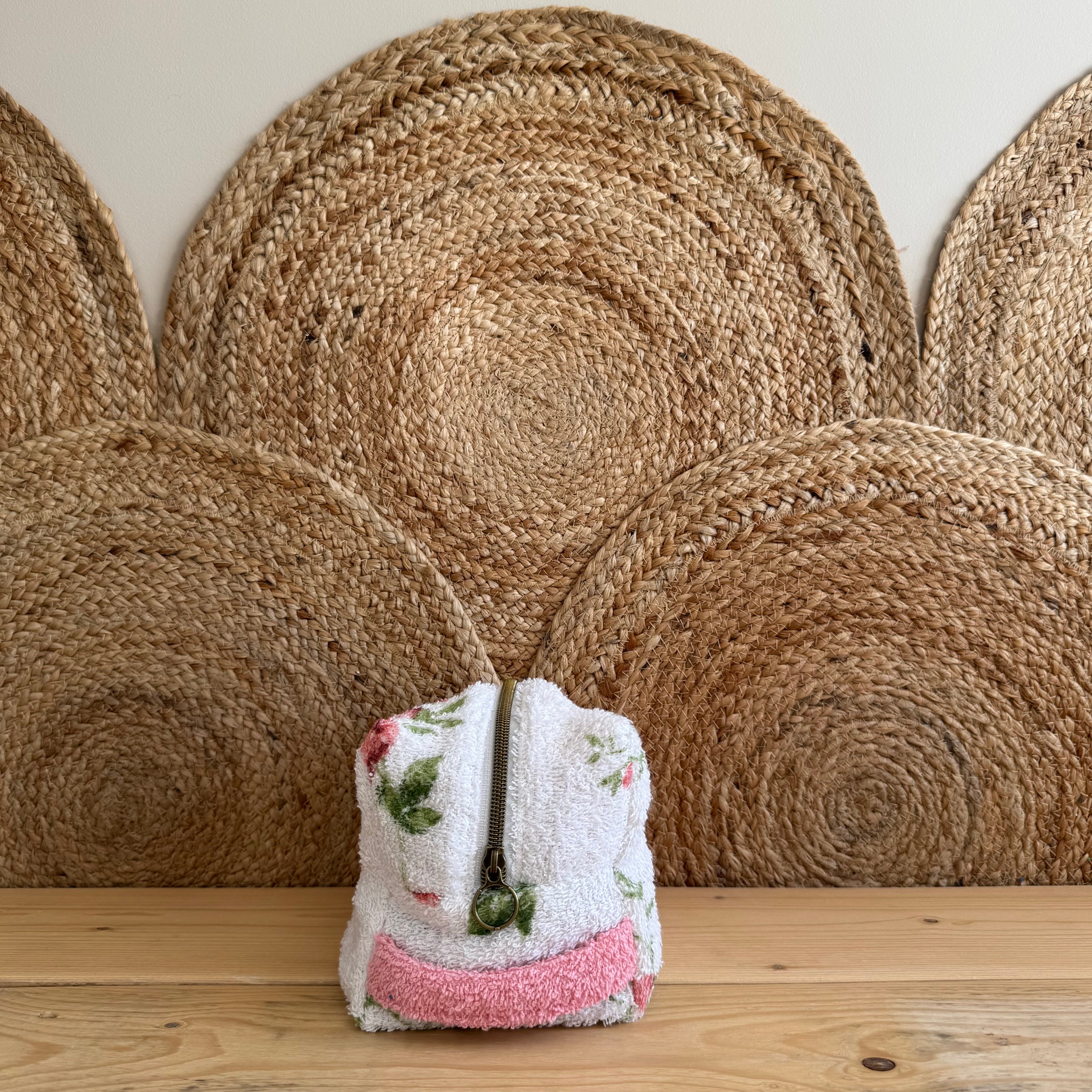 Trousse de toilette vintage fleurie / rose