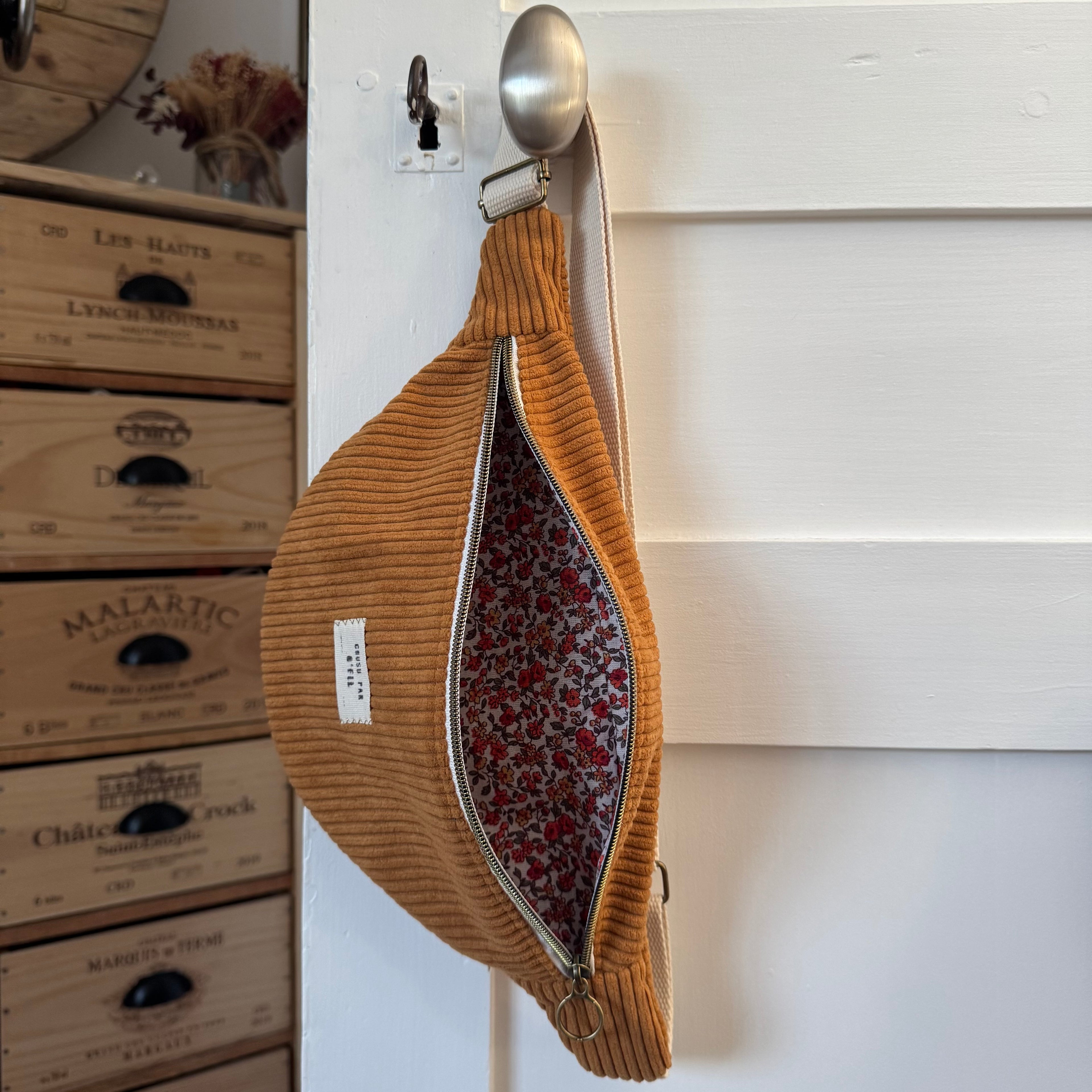 Sac banane velours moutarde / fleuri
