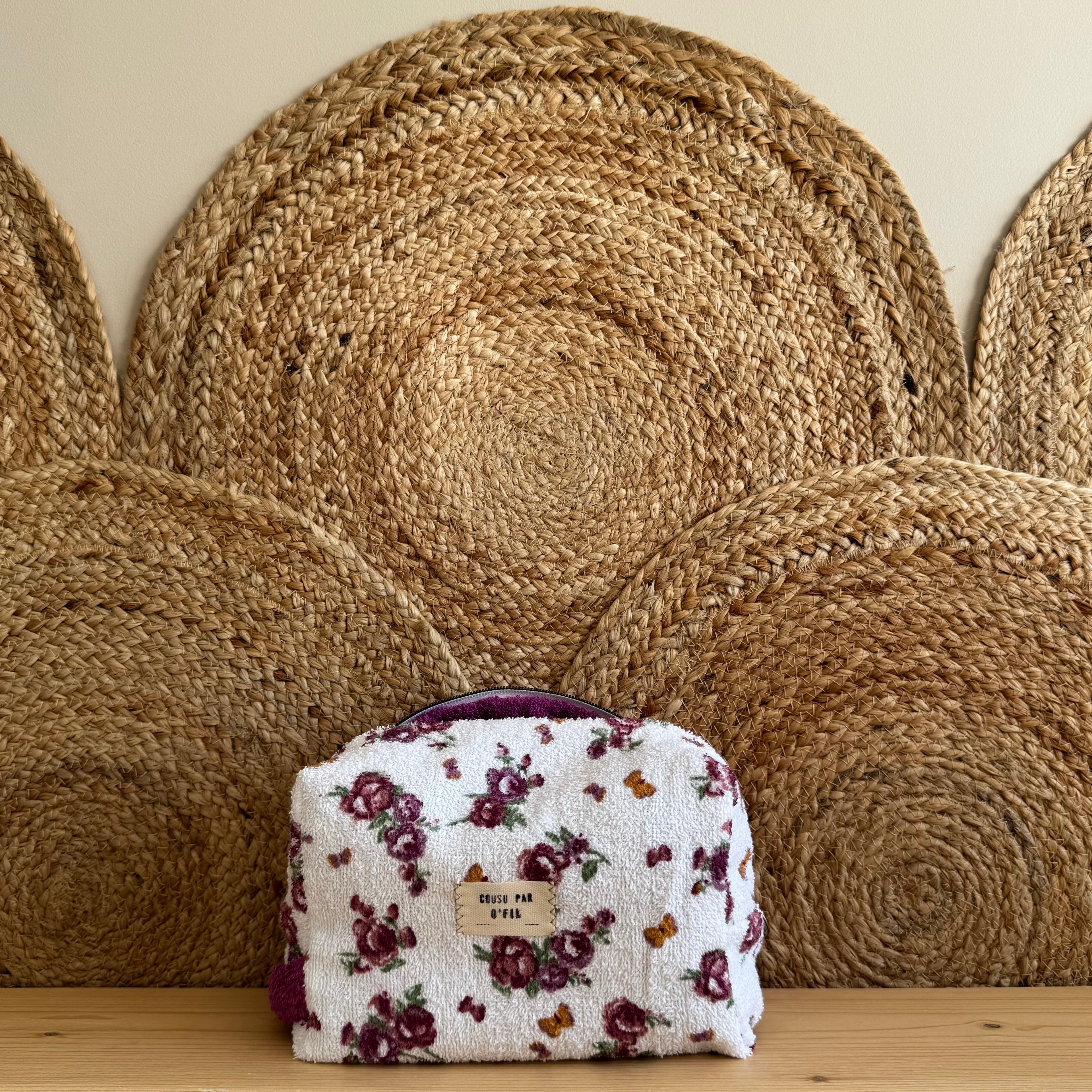 Trousse de toilette vintage fleurie / violette