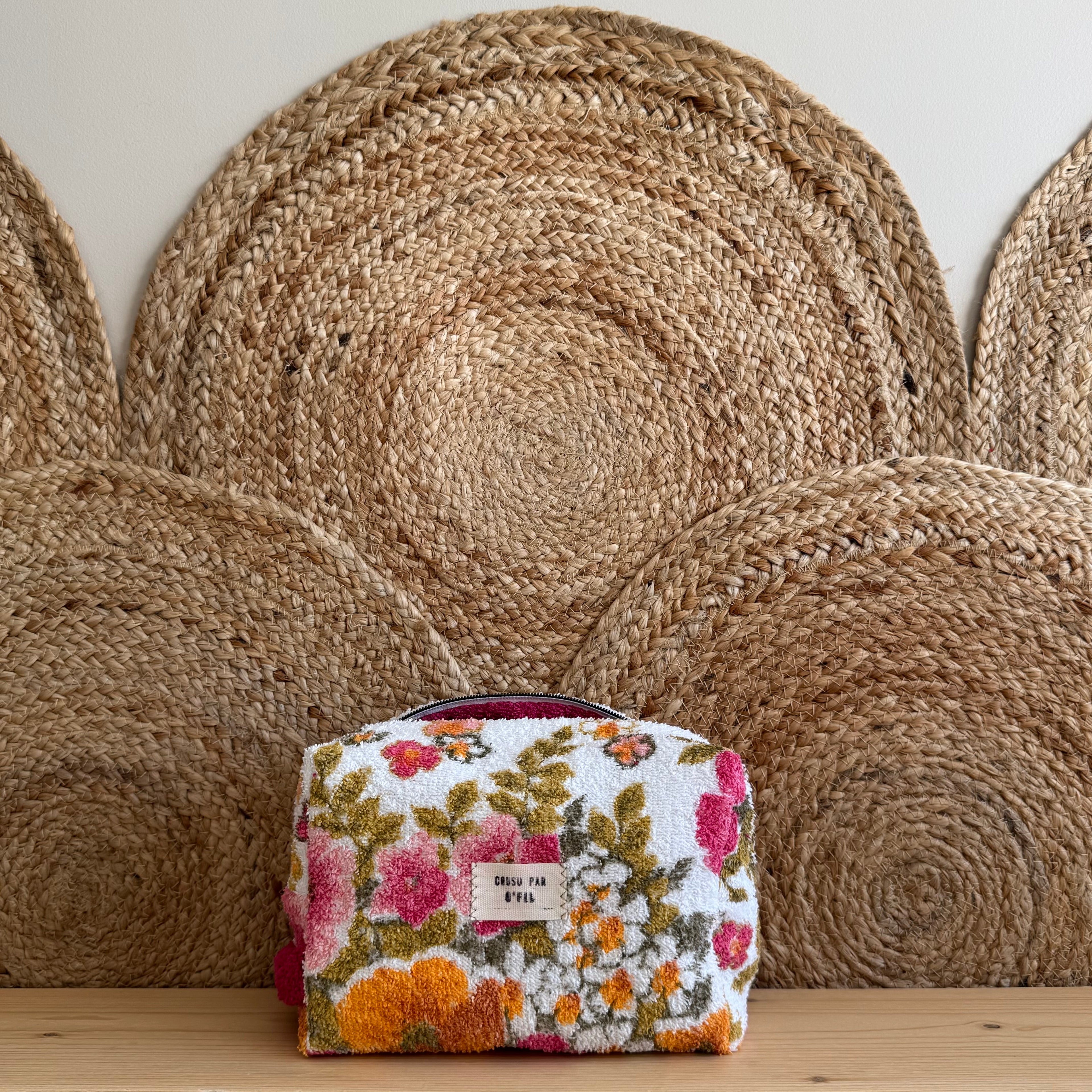 Trousse de toilette vintage fleurie / fushia