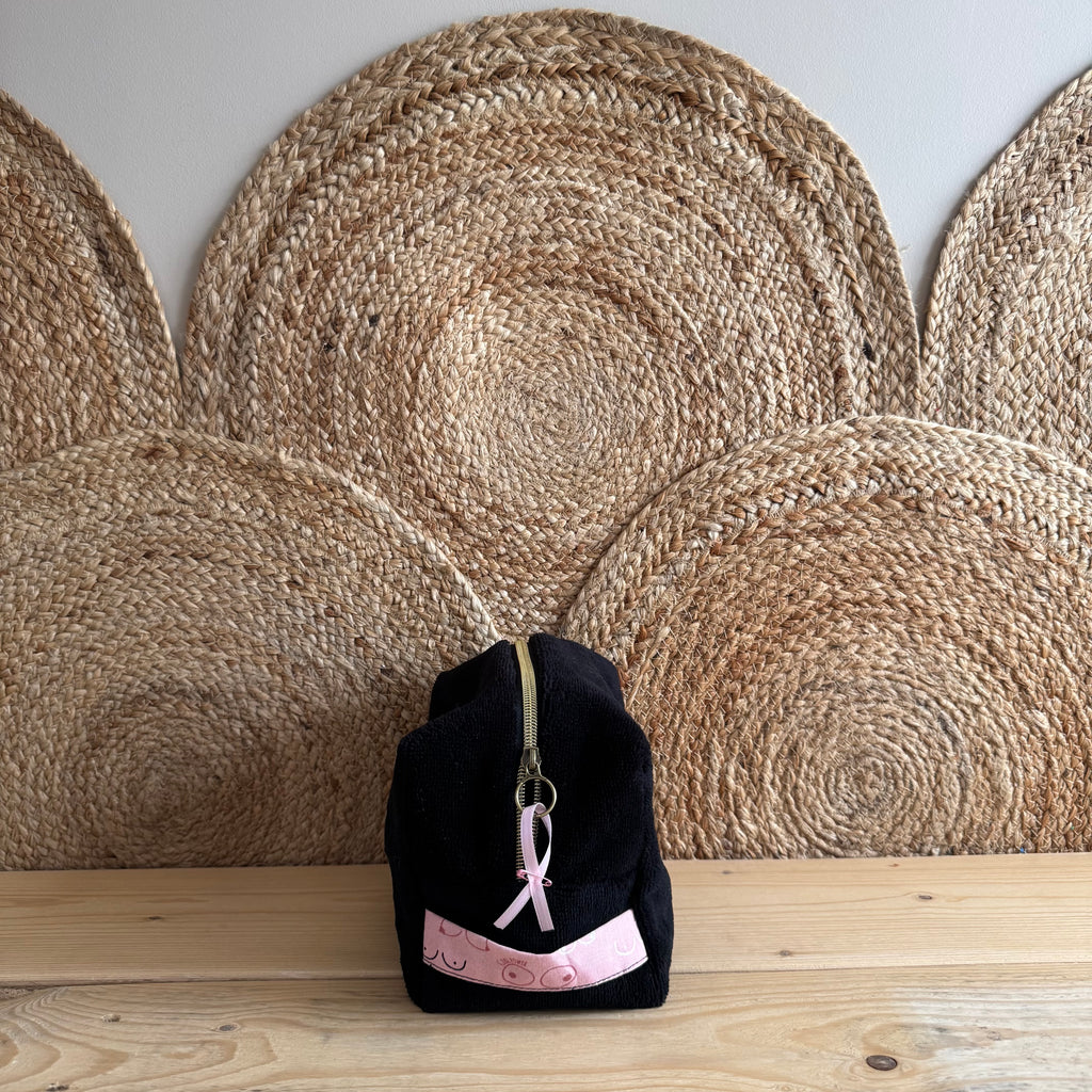 Trousse de toilette noir octobre rose