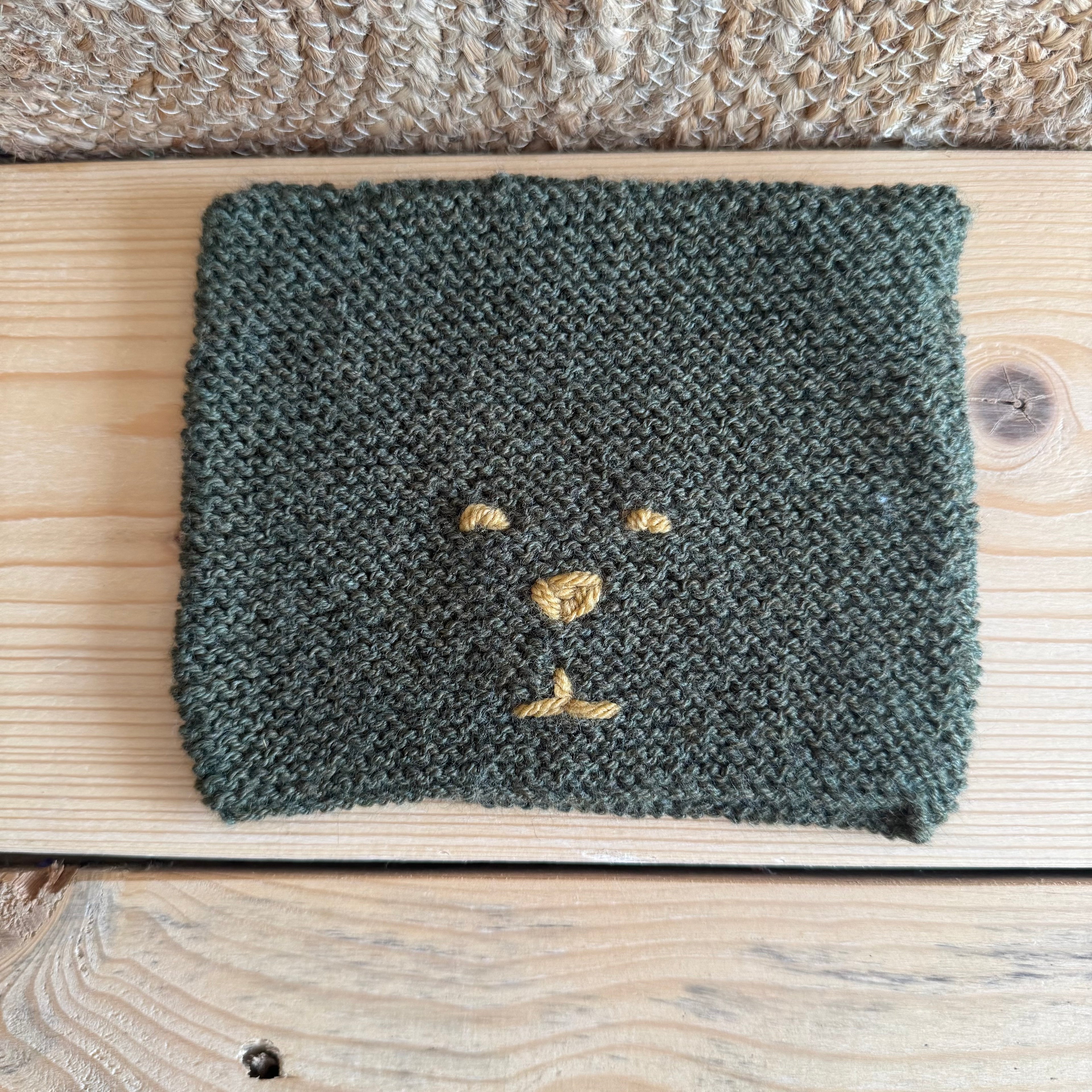 Bonnet oreilles de chat kaki