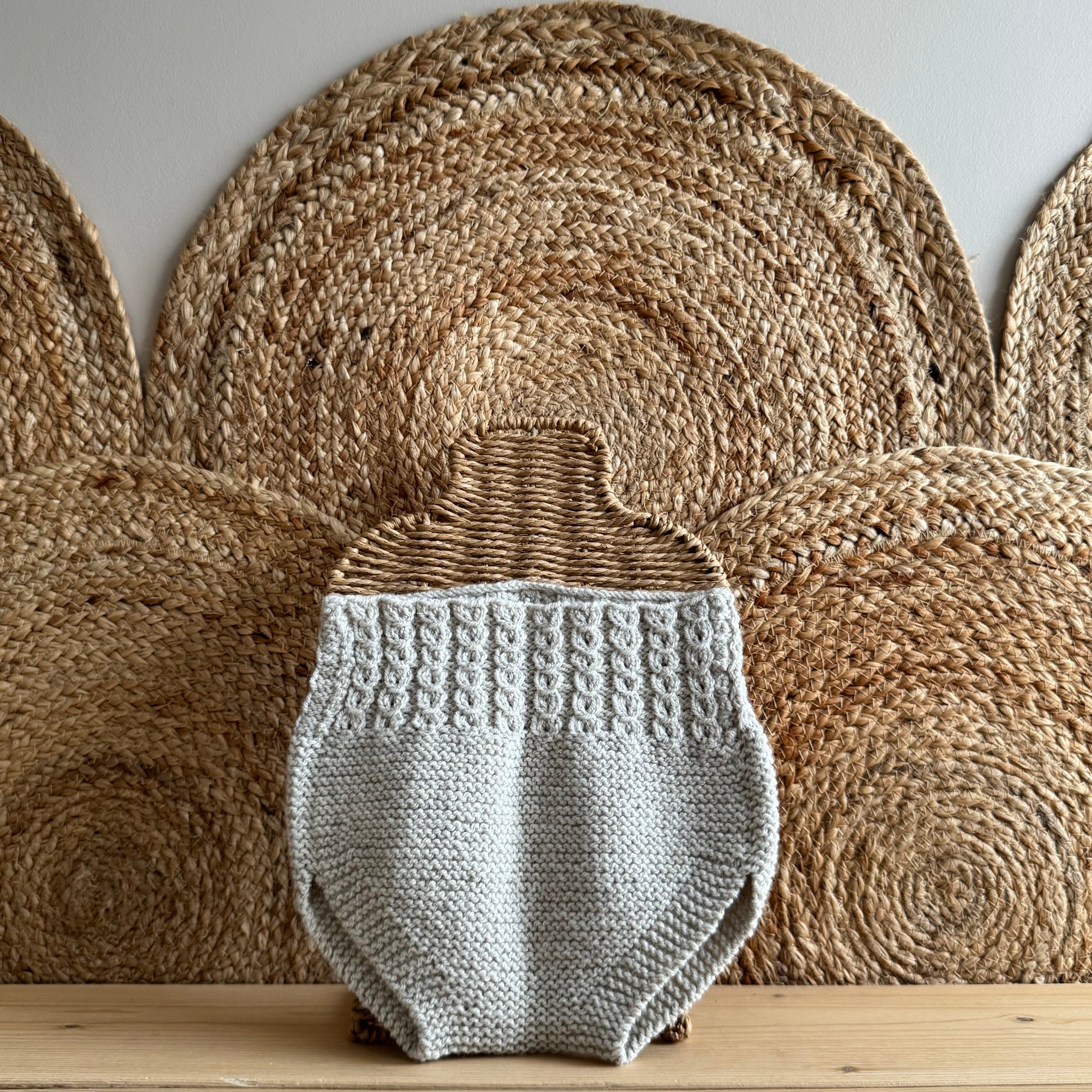 Cache-couche beige