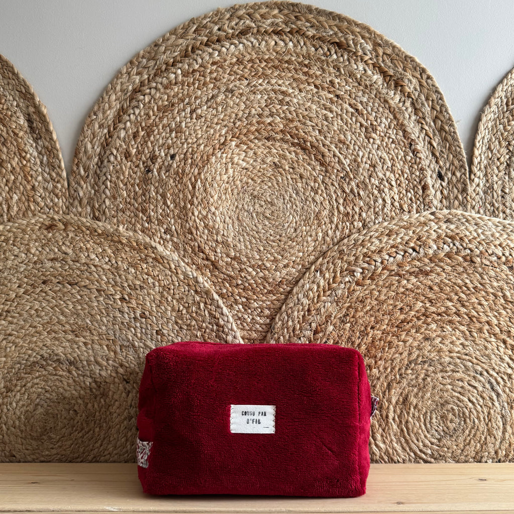 Trousse de toilette rouge / fleurie
