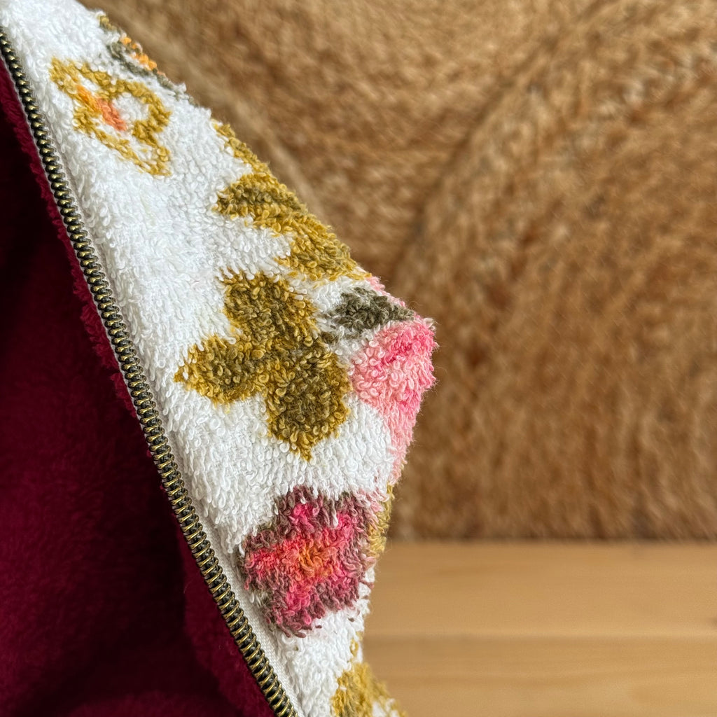 Trousse de toilette vintage fleurie / fushia