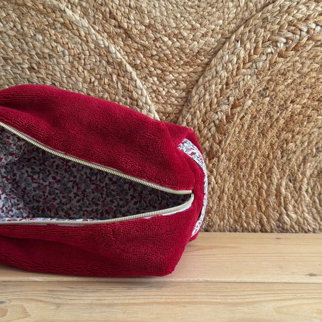 Trousse de toilette rouge / fleurie