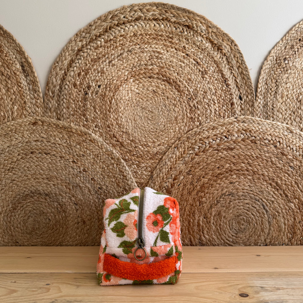 Trousse de toilette vintage fleurie / orange