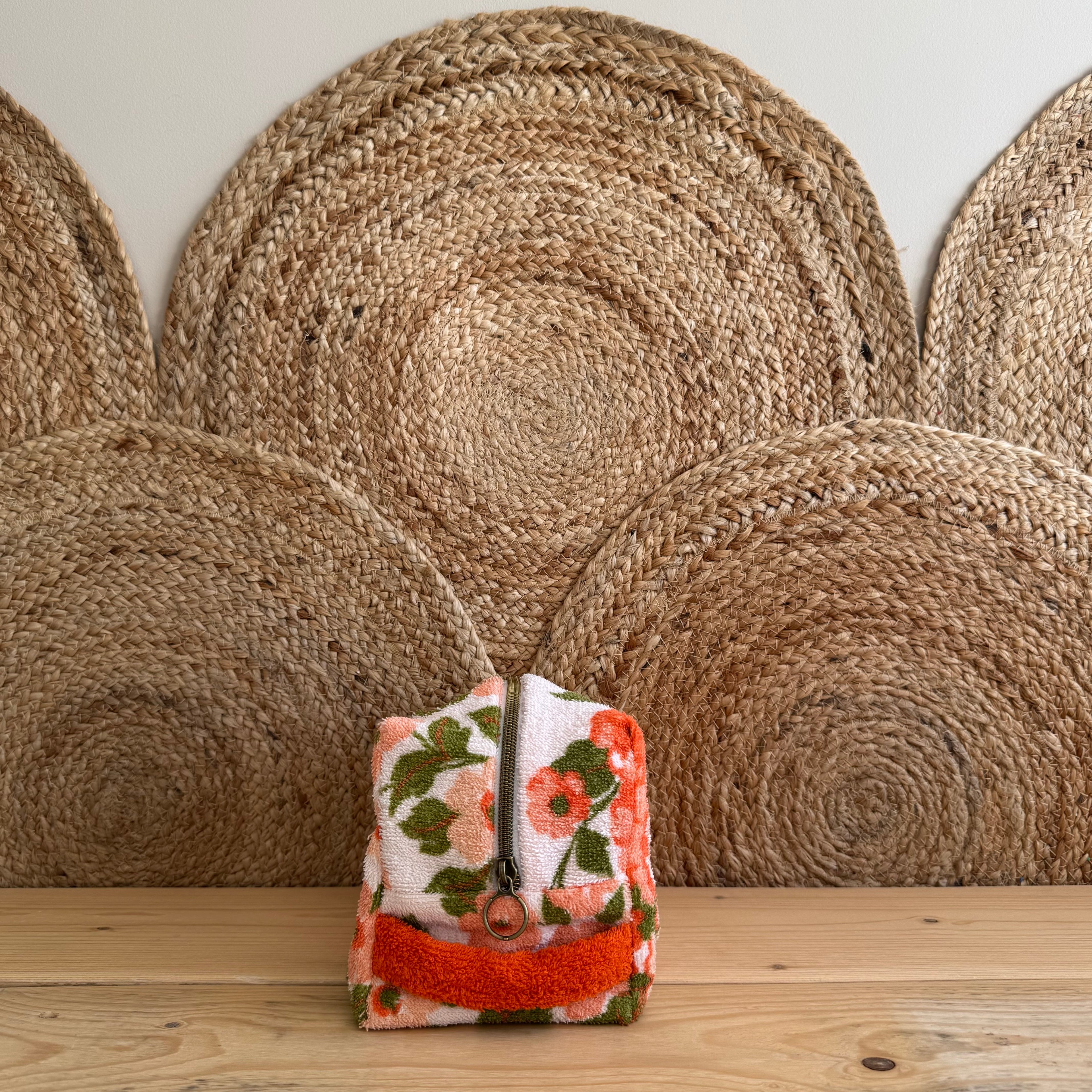 Trousse de toilette vintage fleurie / orange