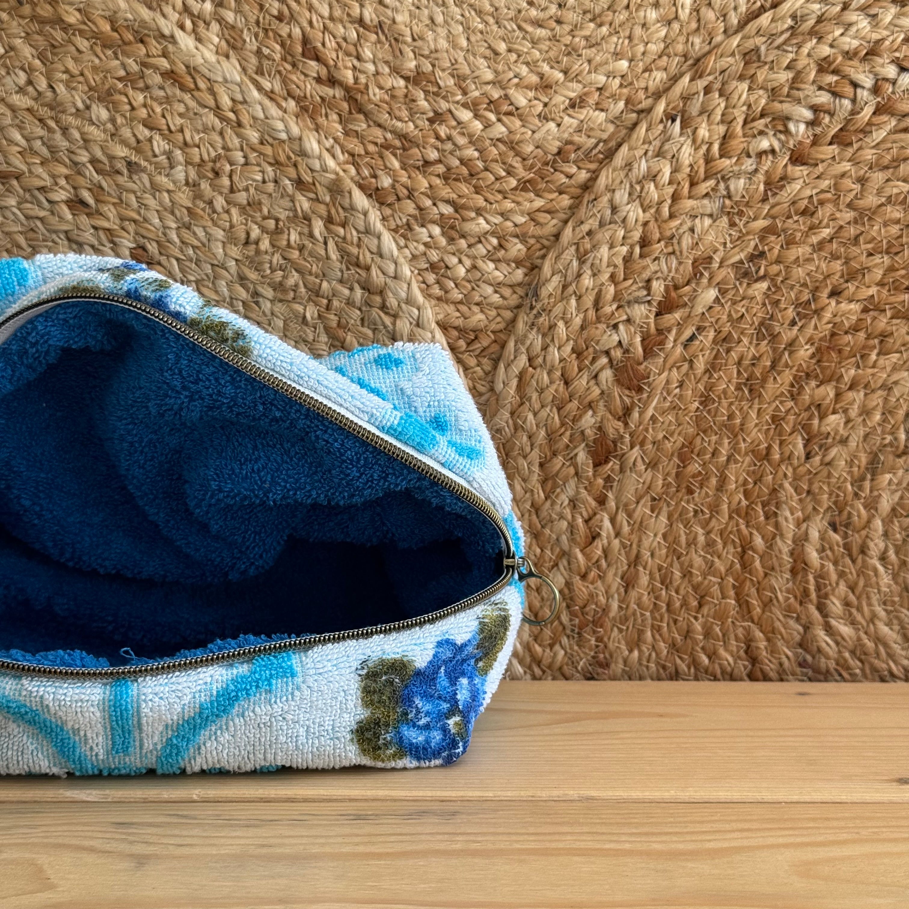 Trousse de toilette vintage fleurie / bleu roi