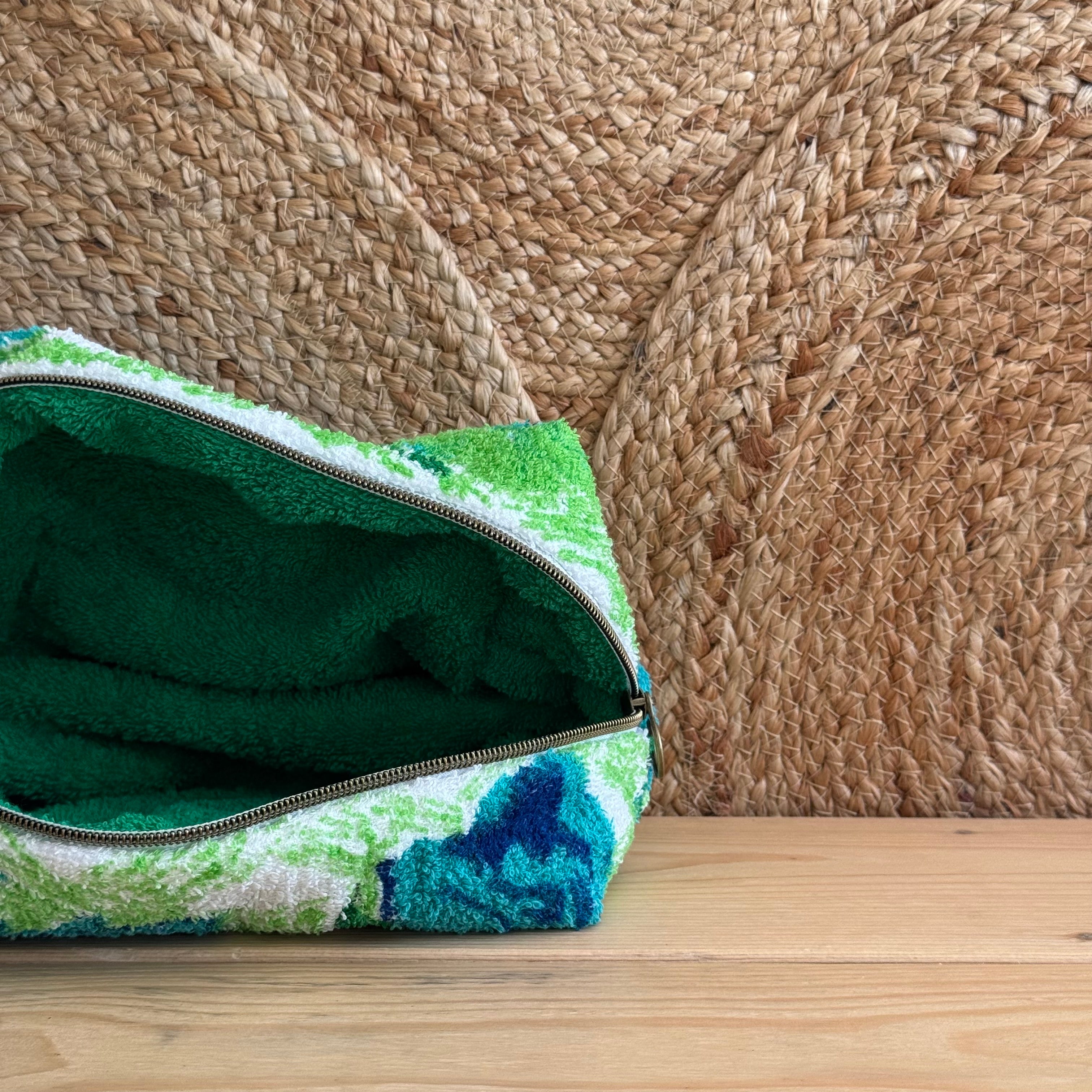 Trousse de toilette vintage fleurie / verte