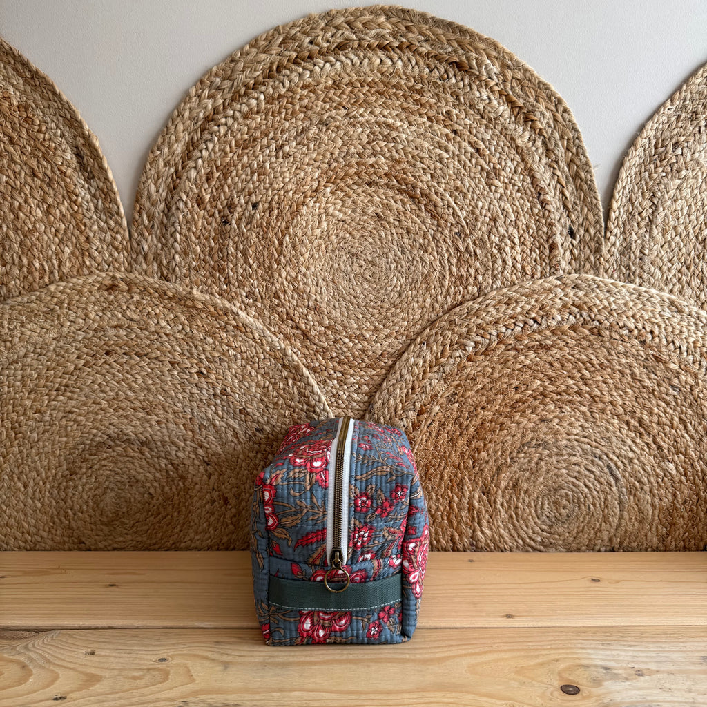 Trousse de toilette matelassé bleu/gris