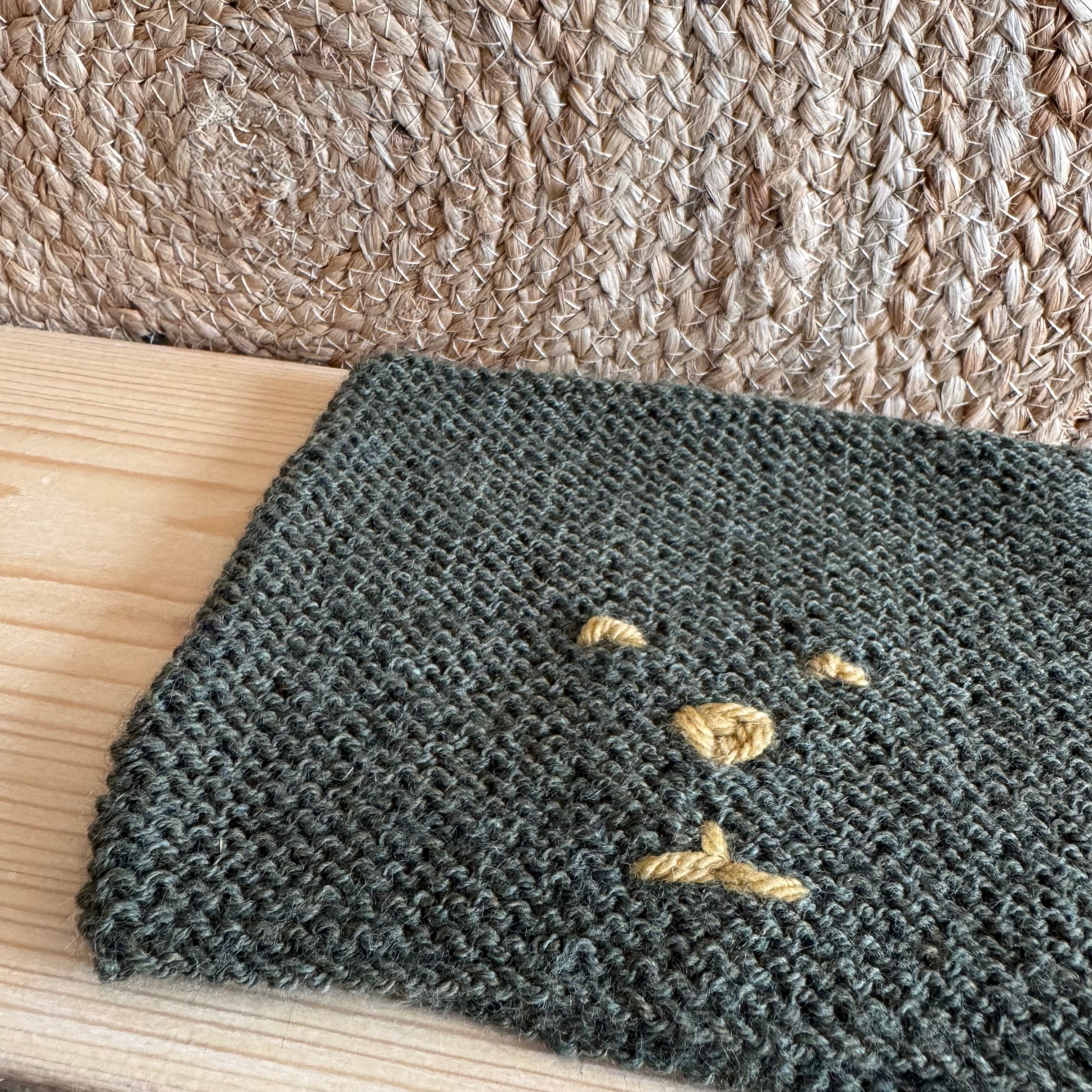 Bonnet oreilles de chat kaki